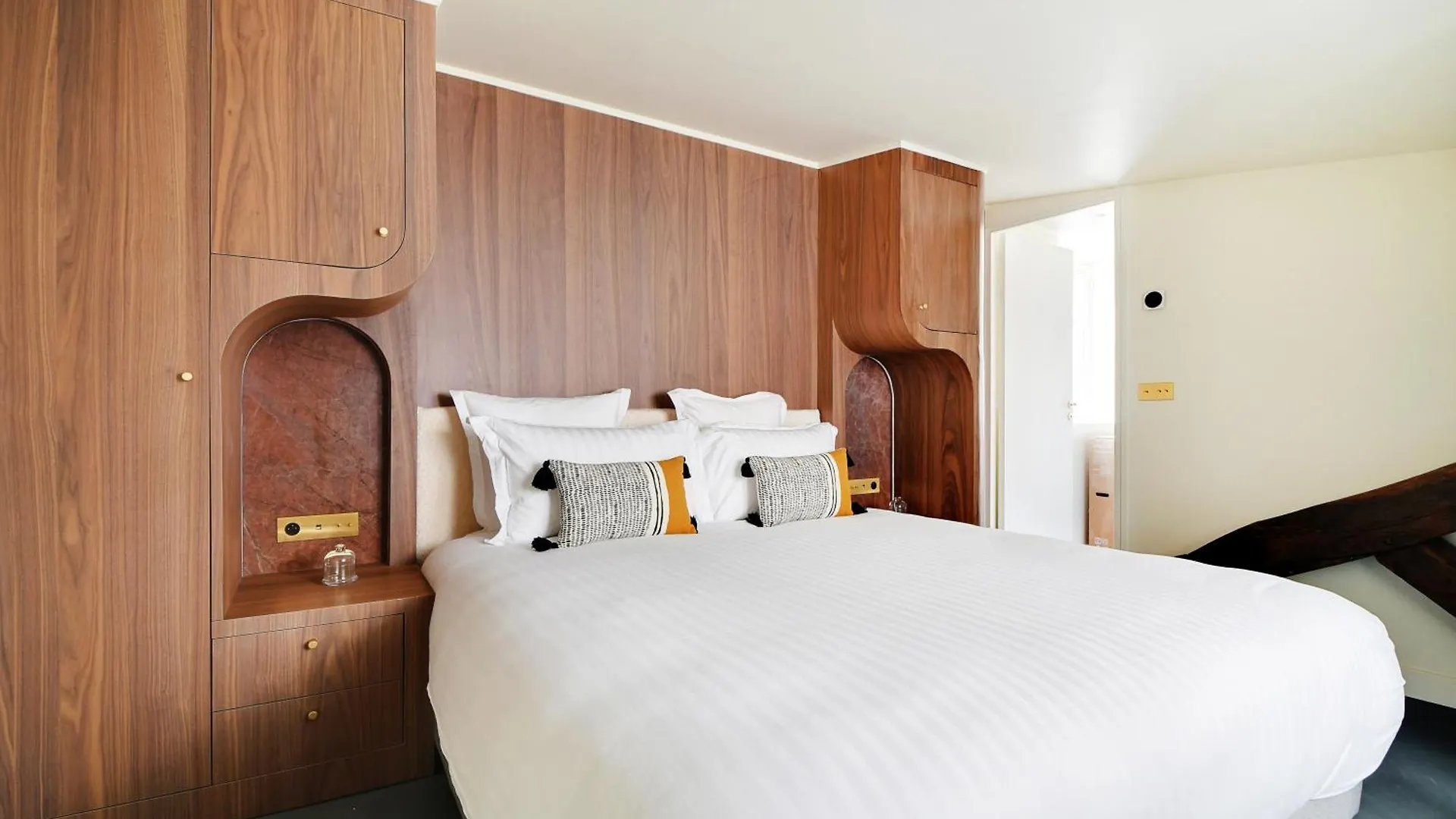 Maison Galante - Apartments In Grand Boulevards - Passage Panorama Paris