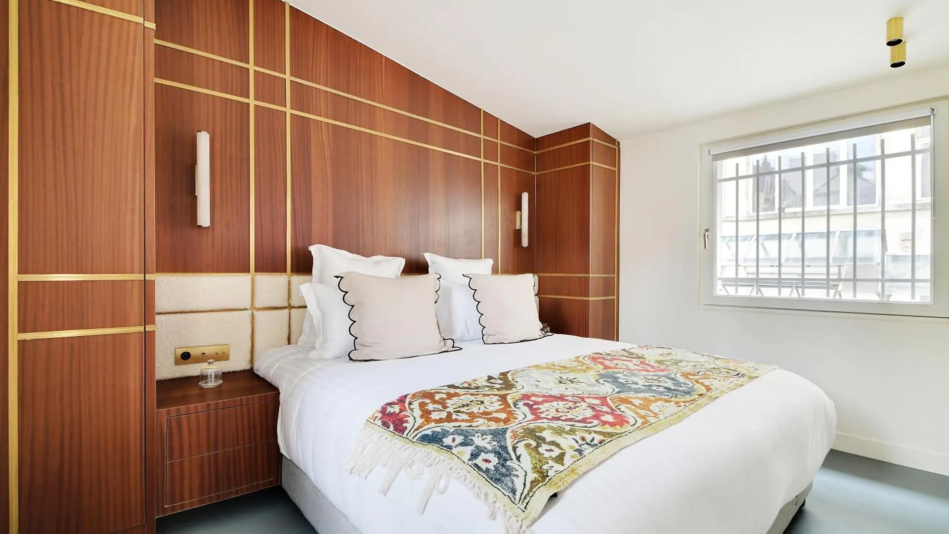 Maison Galante - Apartments In Grand Boulevards - Passage Panorama Paris France